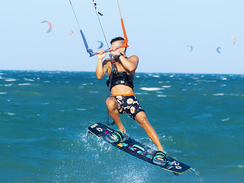 Kitesurfing courses - Prea beach - Brazil